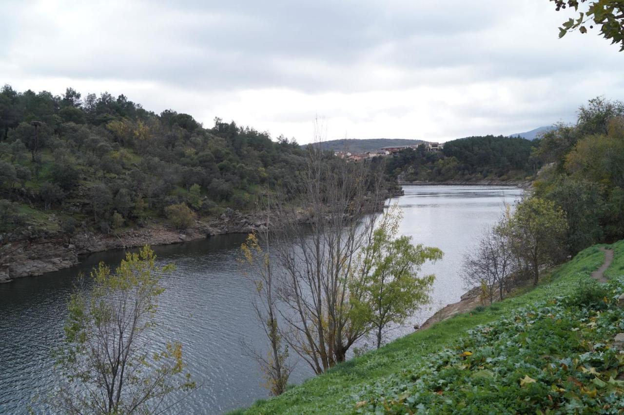 Puente Viejo De Buitrago Casa Enebro Διαμέρισμα Buitrago del Lozoya Εξωτερικό φωτογραφία